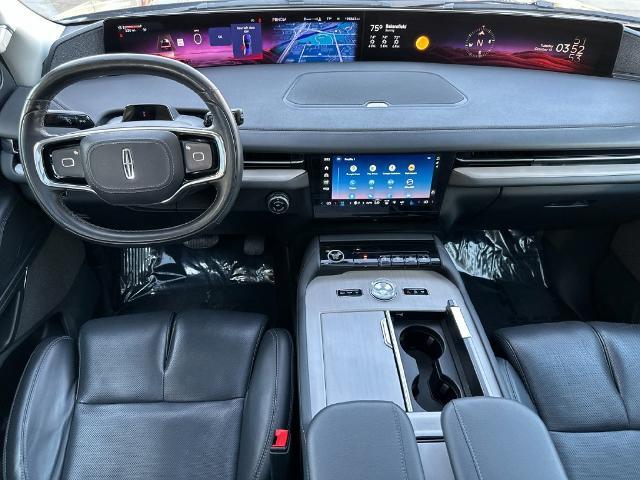 2025 Lincoln Navigator - $83,870
