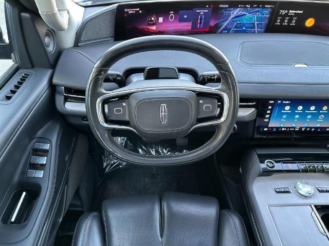 2025 Lincoln Navigator - $83,870