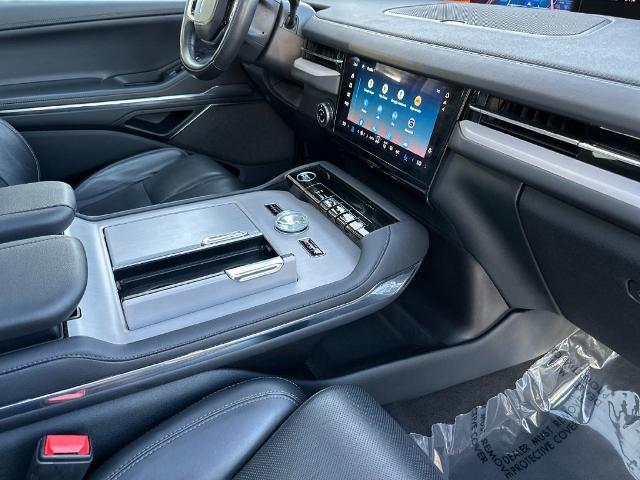 2025 Lincoln Navigator - $83,870