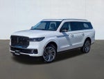 2026 Navigator L Thumbnail 1