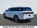 2026 Navigator L Thumbnail 3