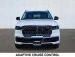 2026 Navigator L Thumbnail 8