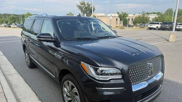 2023 Lincoln Navigator L Reserve