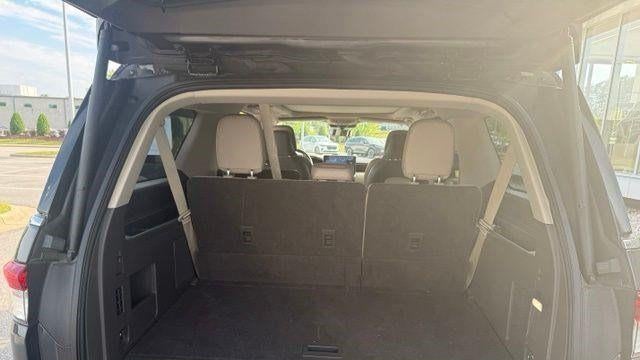 2023 Lincoln Navigator L Reserve