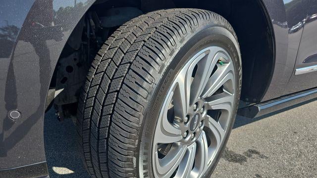 2023 Lincoln Navigator L Reserve