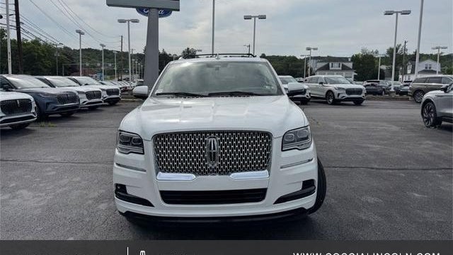 2023 Lincoln Navigator L Reserve