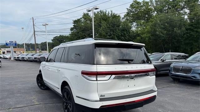 2023 Lincoln Navigator L Reserve