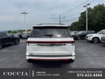 2023 Navigator L Thumbnail 6