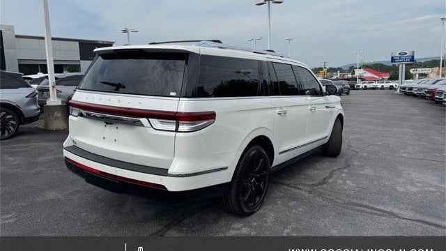 2023 Lincoln Navigator L Reserve