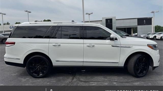 2023 Lincoln Navigator L Reserve