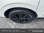2023 Navigator L Thumbnail 9