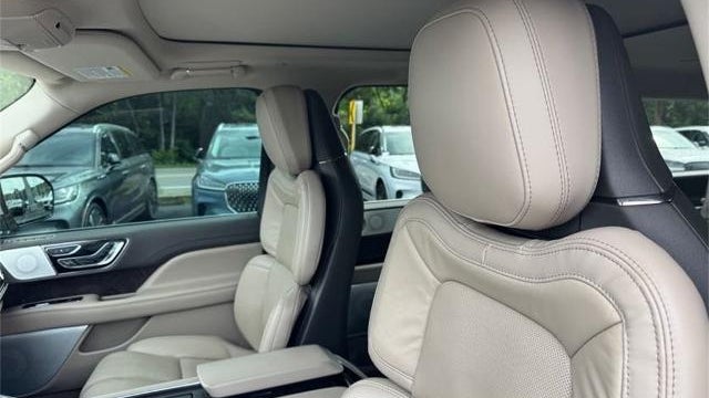 2023 Lincoln Navigator L Reserve