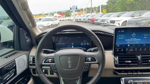 2023 Lincoln Navigator L Reserve