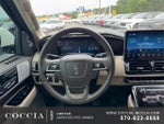 2023 Navigator L Thumbnail 14