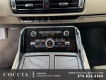 2023 Navigator L Thumbnail 20