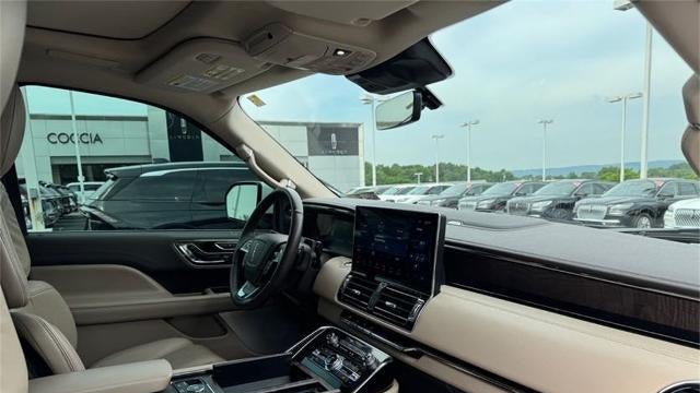 2023 Lincoln Navigator L Reserve