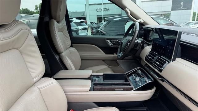 2023 Lincoln Navigator L Reserve