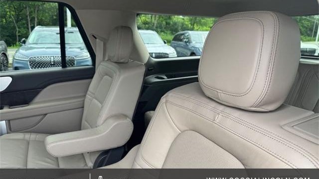 2023 Lincoln Navigator L Reserve