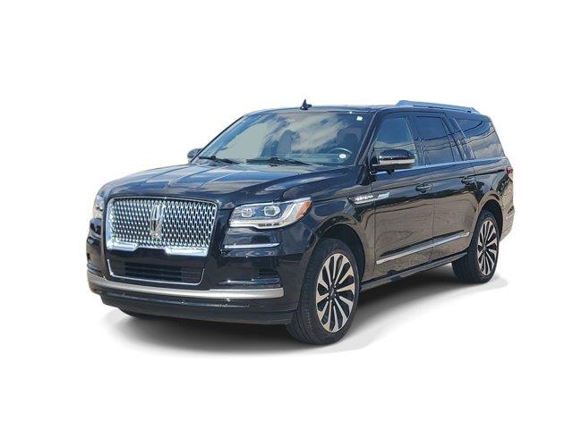 2023 Lincoln Navigator - $61,995