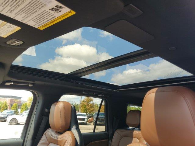 2023 Lincoln Navigator - $61,995