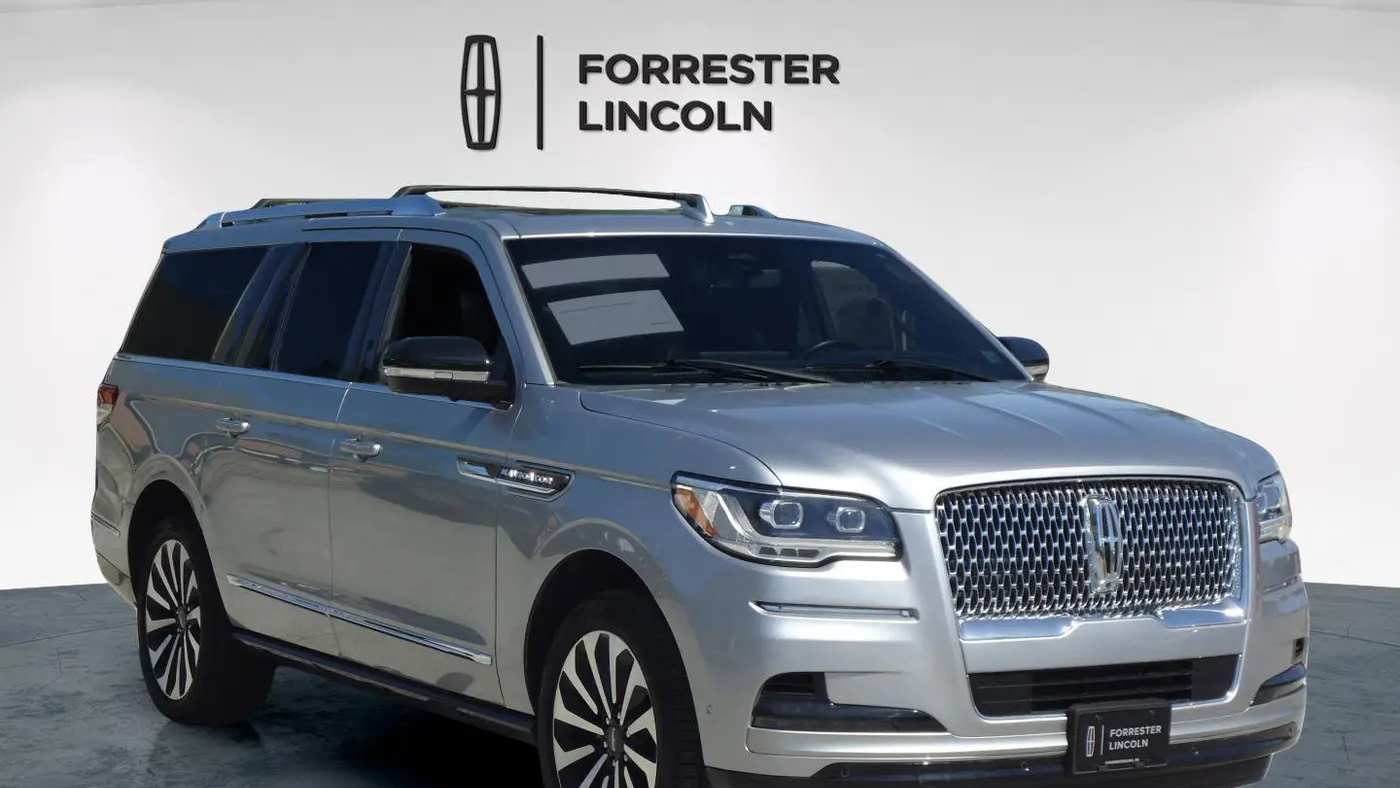 Preowned 2023 Lincoln Navigator L Reserve for Sale