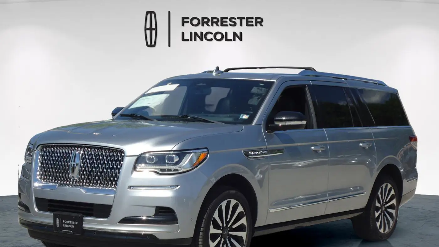 2023 Lincoln Navigator L Reserve