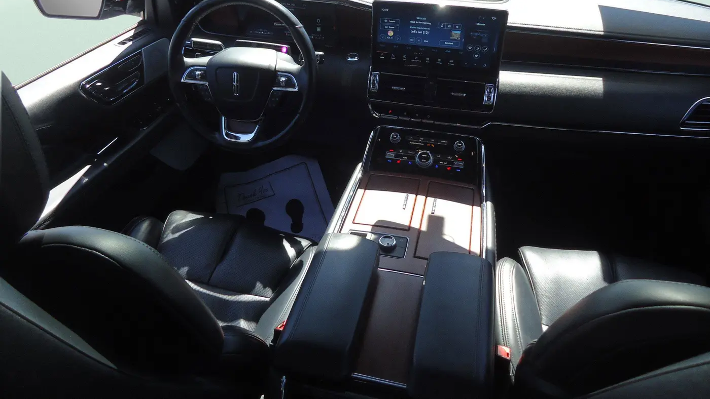 2023 Lincoln Navigator L Reserve