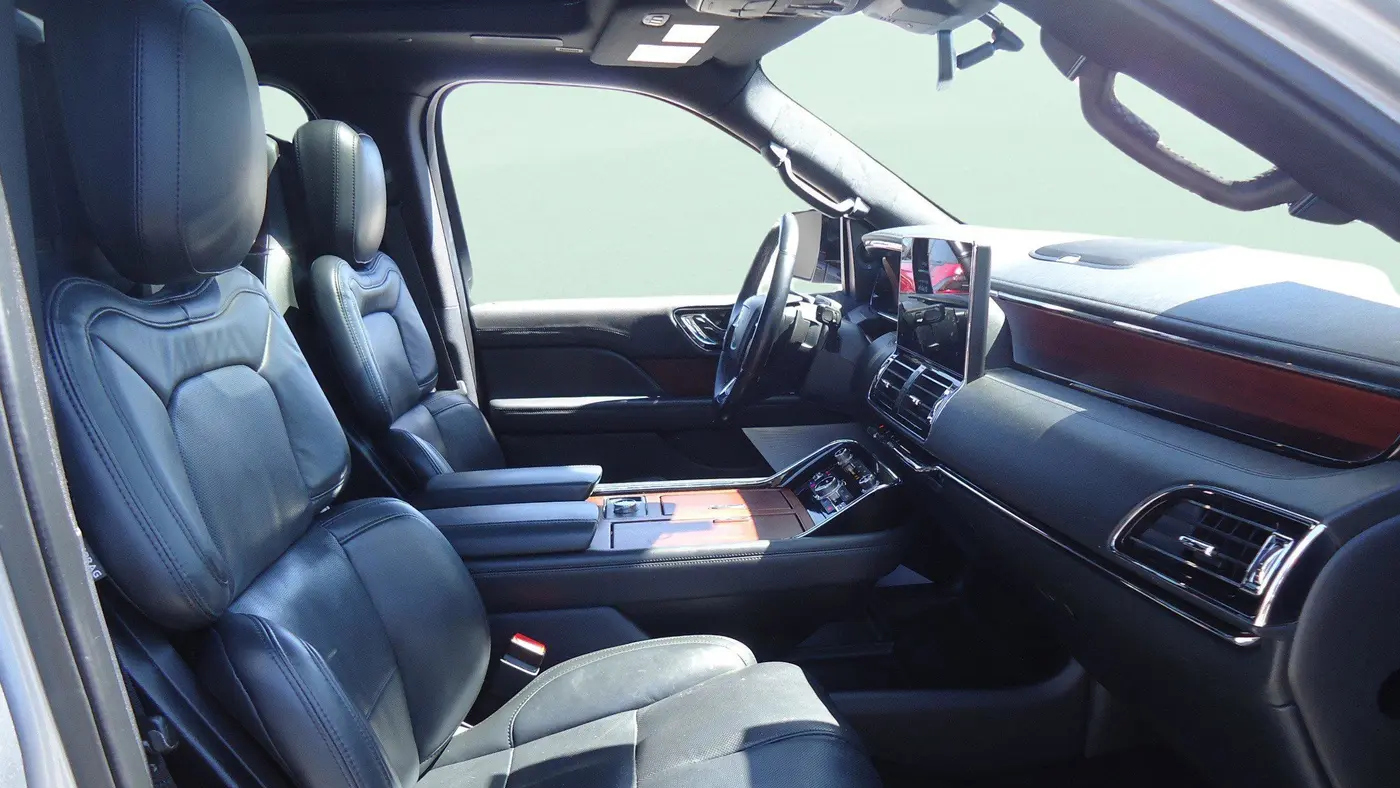 2023 Lincoln Navigator L Reserve