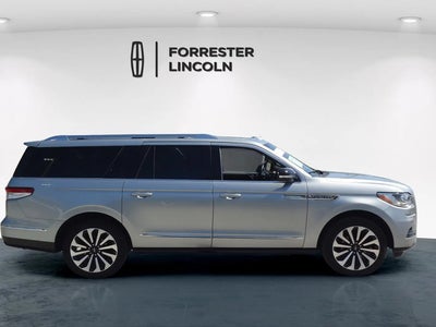 Photo of a 2023 Lincoln Navigator L 4X4 Reserve 4DR SUV for sale