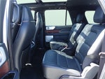 2023 Navigator L Thumbnail 5