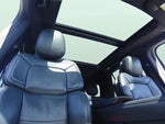 2023 Navigator L Thumbnail 6