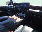 2023 Navigator L Thumbnail 10