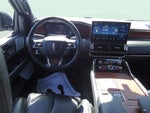 2023 Navigator L Thumbnail 18