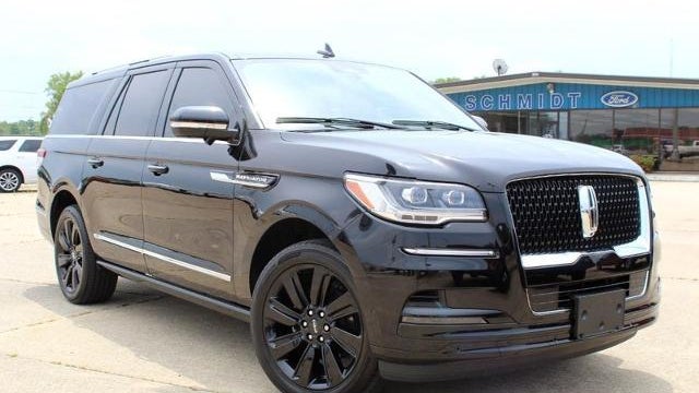 2023 Lincoln Navigator L Reserve