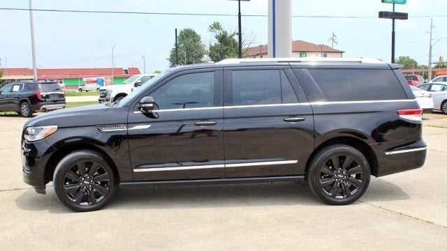 2023 Lincoln Navigator L Reserve