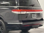 2023 Navigator L Thumbnail 7