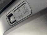 2023 Navigator L Thumbnail 11
