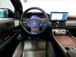 2023 Navigator L Thumbnail 4