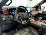 2023 Navigator L Thumbnail 13