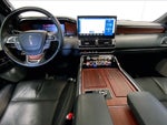 2023 Navigator L Thumbnail 14