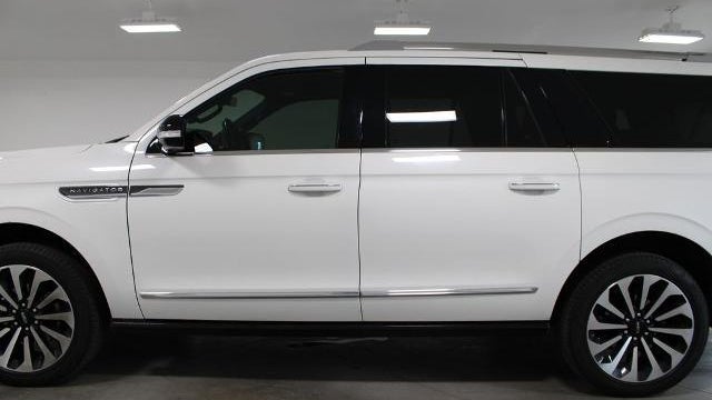 2024 Lincoln Navigator L Reserve