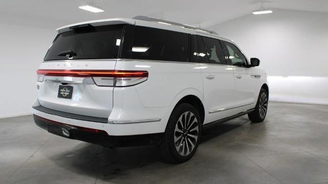 2024 Lincoln Navigator L Reserve