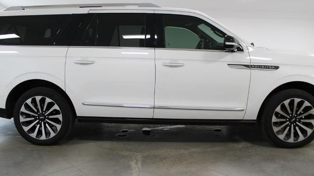 2024 Lincoln Navigator L Reserve