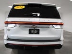 2024 Navigator L Thumbnail 8