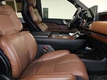 2024 Navigator L Thumbnail 31