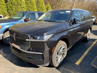 Photo of a 2025 Lincoln Navigator L 4X4 Reserve 4DR SUV for sale