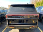 2025 Navigator L Thumbnail 3