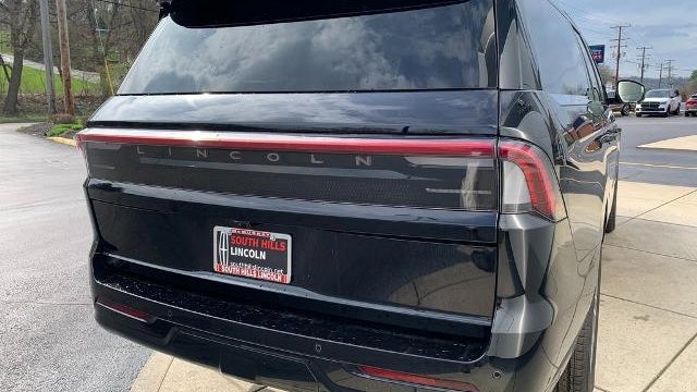 2025 Lincoln Navigator L Reserve