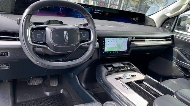 2025 Lincoln Navigator L Reserve
