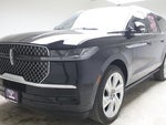 2025 Navigator L Thumbnail 1